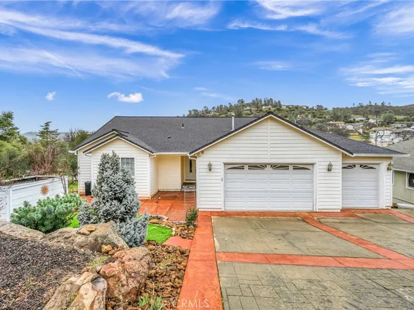 17503 Deer Hill Rd, Hidden Valley Lake, CA 95467