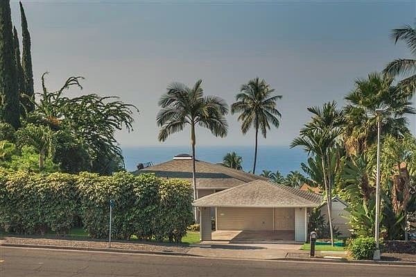 1st image of 76-6316 Kupuna St