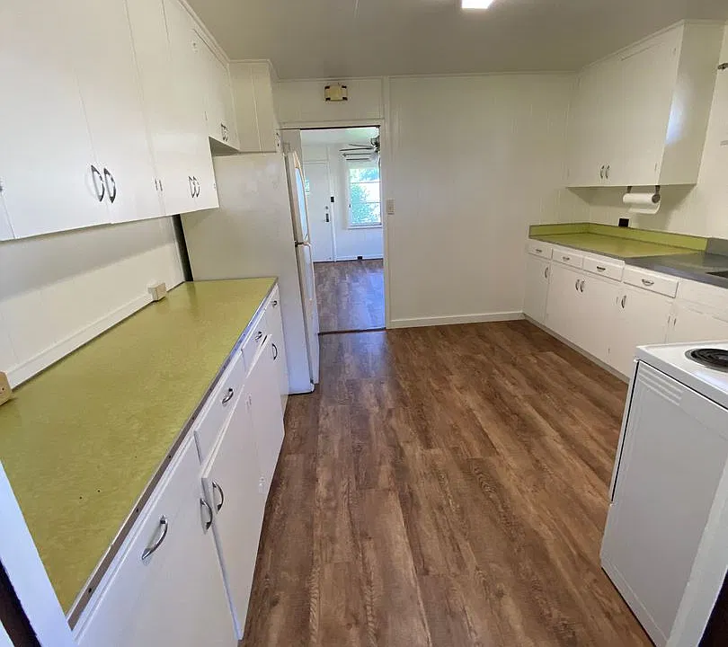 1512A Glen Ave