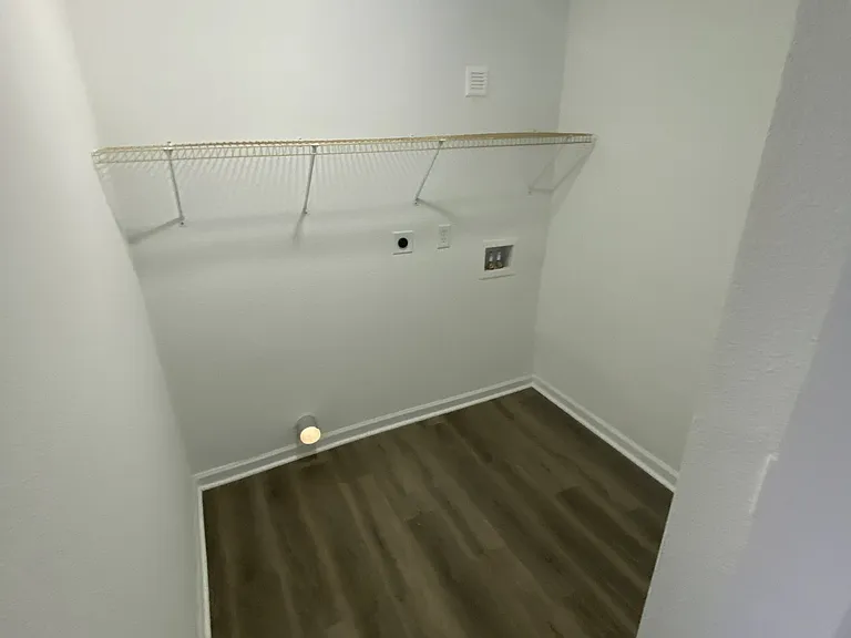 603 Oak St — Photo 10