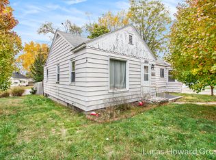 2810 Charlesgate Ave SW, Wyoming, MI 49509