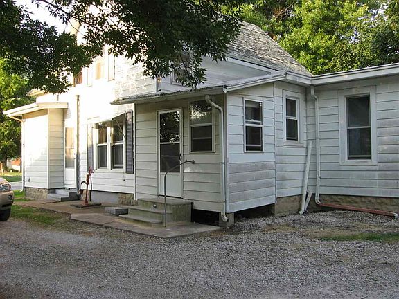 3rd image of 501 W Main St