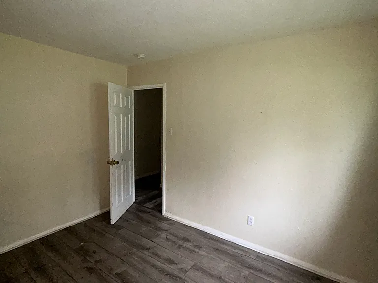 2 E Adams Dr — Photo 25