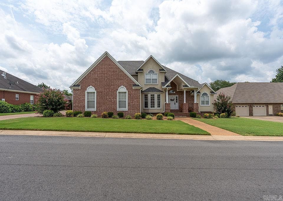 1st image of 117 Belle Meade Dr