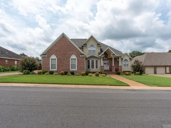 117 Belle Meade Dr, Searcy, AR 72143