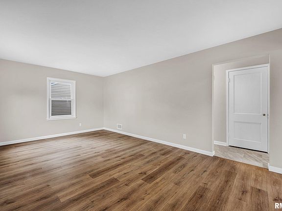 3rd image of 2931 N Saint Philomena Ct