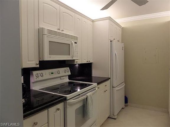5th image of 555 Park Shore Dr APT 208