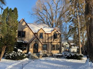 504 Mississippi River Blvd S, Saint Paul, MN 55116