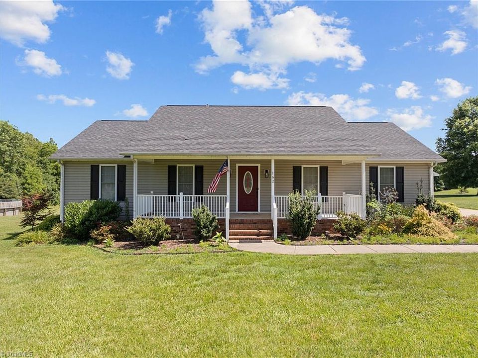 1st image of 162 Forest Brook Ln