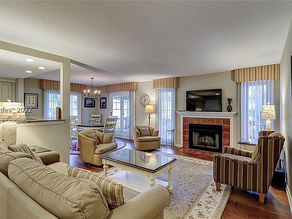 3rd image of 70 Shipyard Dr APT 246