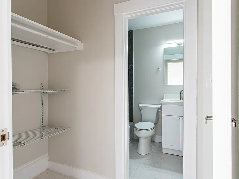 18 Fitzhenry Sq #8 — Photo 10