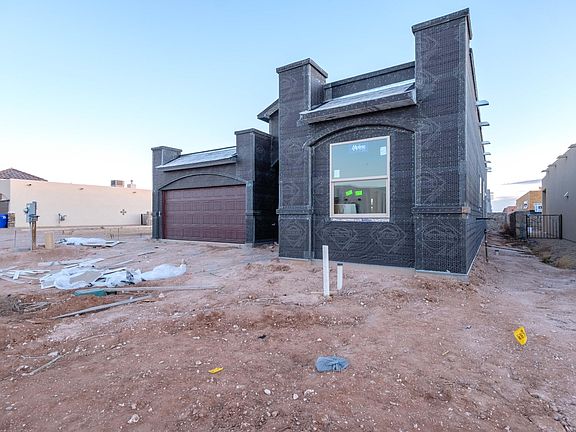 5th image of 3656 Santa Minerva Ave