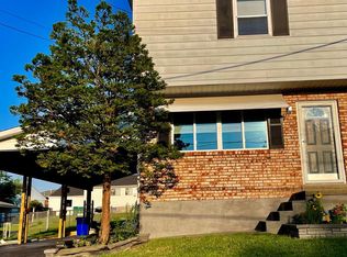 16 W Glenwood Dr APT A, Camp Hill, PA 17011