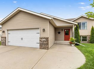 606 Lake Anna Dr, Avon, MN 56310