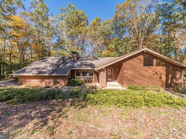 2612 Country Club Dr SE, Conyers, GA 30013