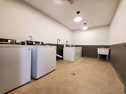 Rented by Sunshine Management Group, LLC | media 9