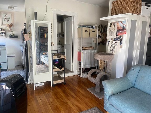 5th image of 200 Brackett St #5