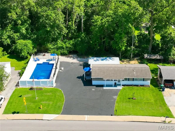 10808 Midland Blvd, Saint Louis, MO 63114