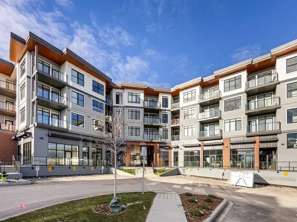 205 N Spring Creek Cmn SW #405, Calgary, AB T3H 6E2