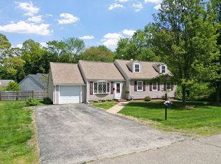 142 Bald Eagle Rd, Weymouth, MA 02190