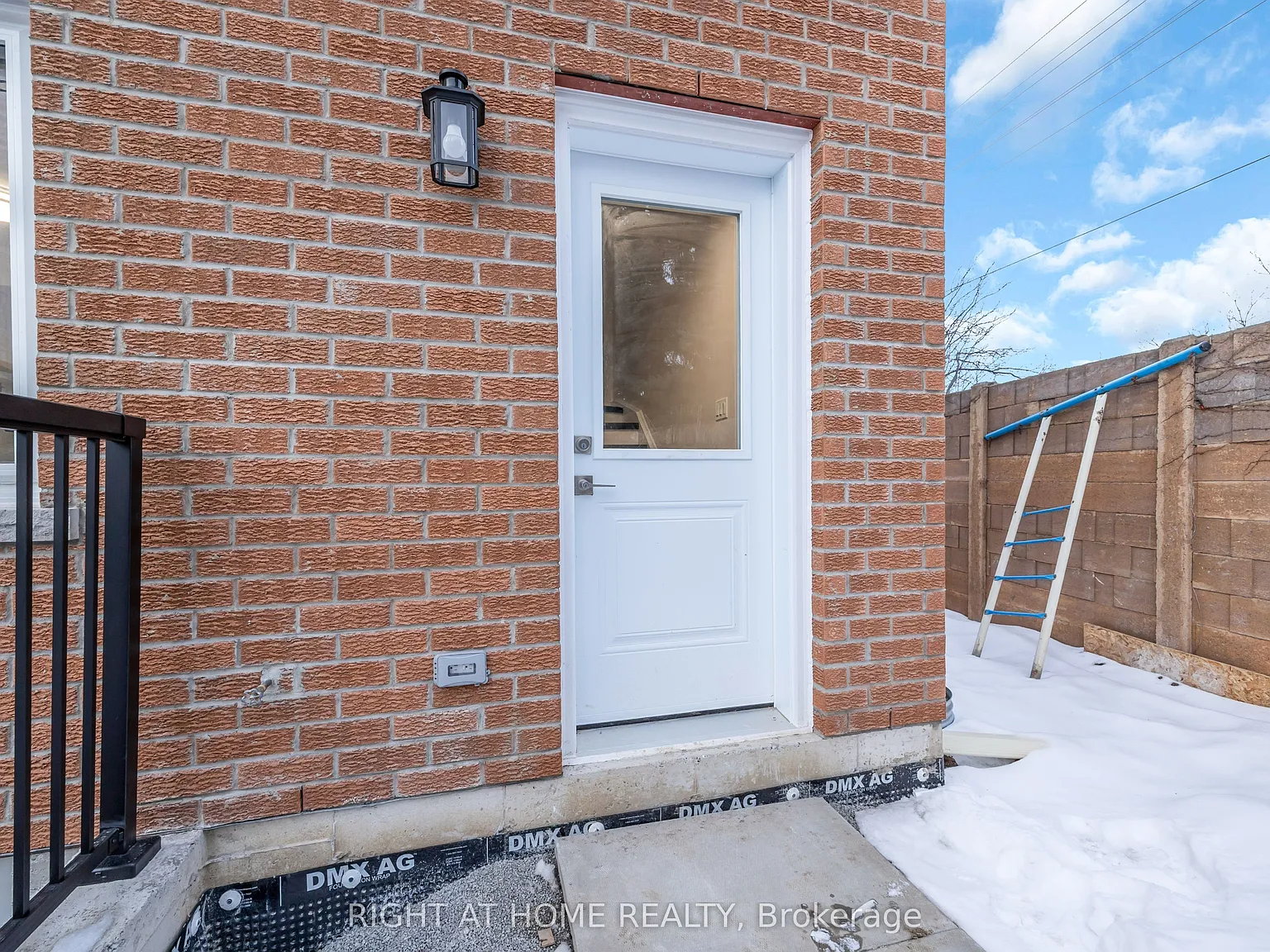 2 bed, $2,350 — Photo 2