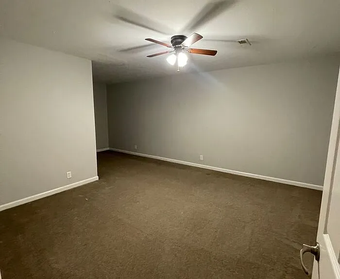 7920 Ellisville Ln — Photo 14
