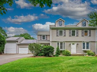 292 Meadow Rd, Farmington, CT 06032