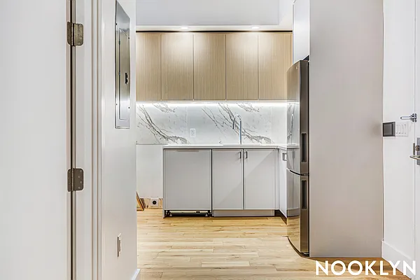 Rented by Nooklyn NYC LLC | media 9