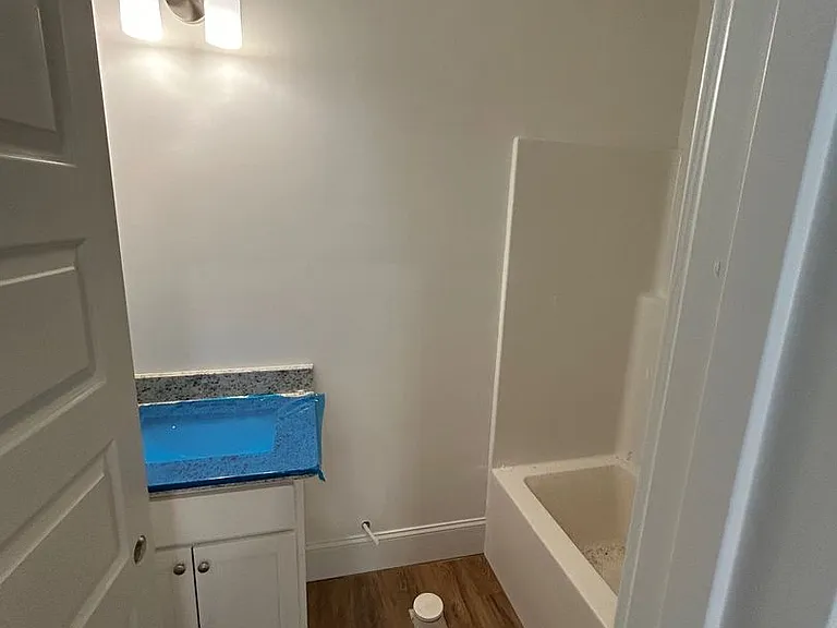 260 Griffeth St — Photo 20