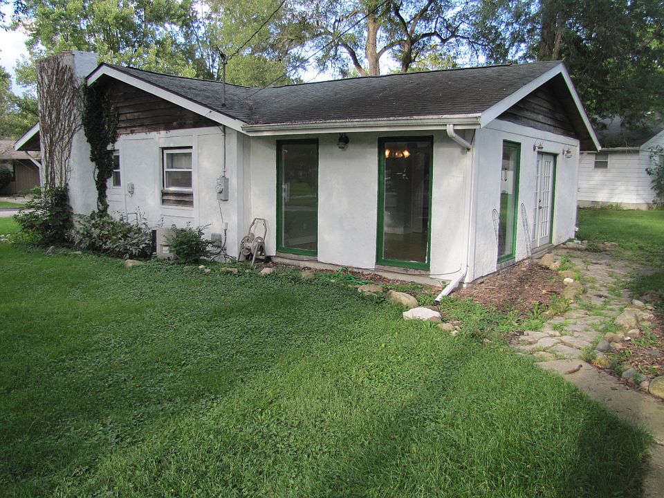 1st image of 7507 W 143rd Pl