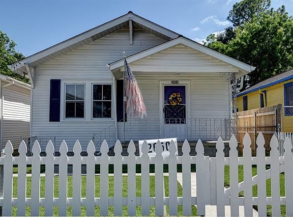3rd image of 2650 Jasmine St