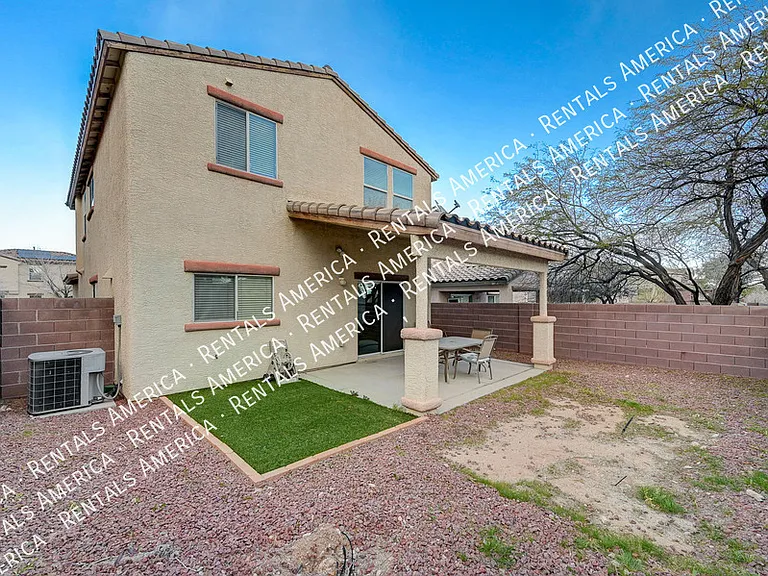 10567 Foggy Glen Ave — Photo 15