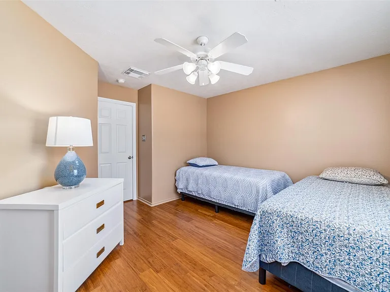 203 W Stedhill Loop — Photo 32