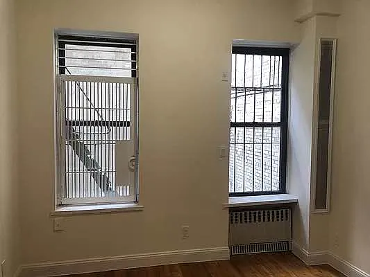 Rented by Waverly Realty Associates | media 10