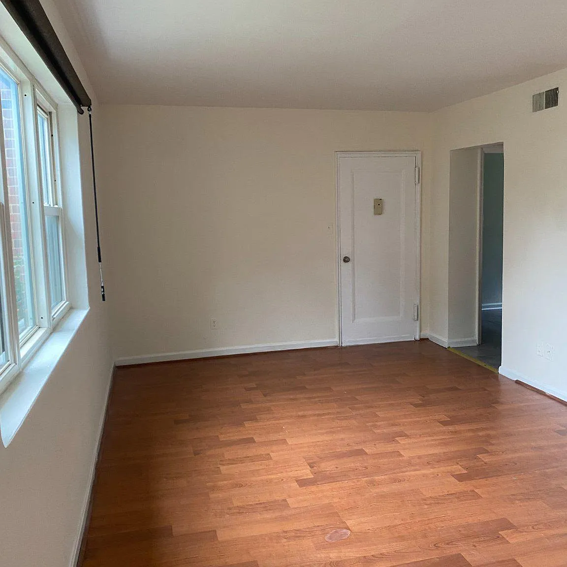 1 bed, 1.0 bath, 566 sqft, $1,550 — Photo 4
