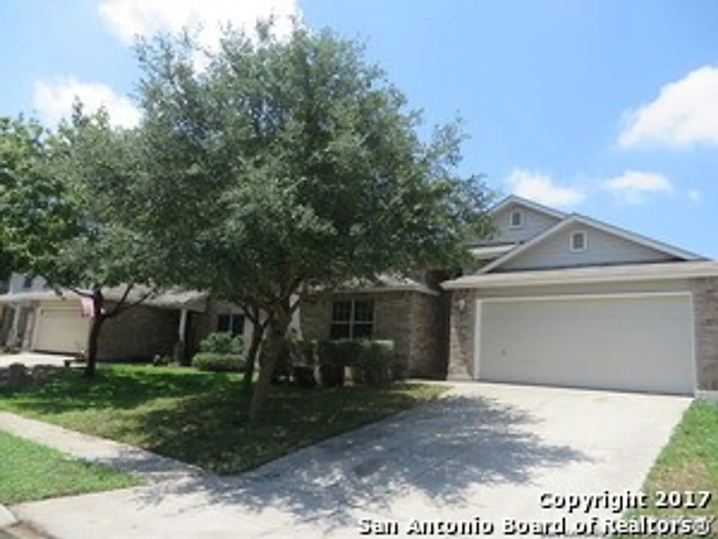 New On Market — Photo 2