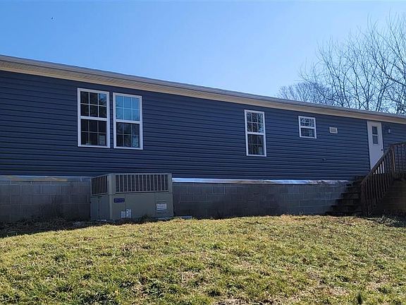 2nd image of 115 Sunset Dr