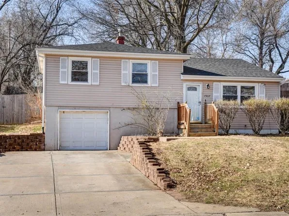 7937 NE 55th St, Kansas City, MO 64119