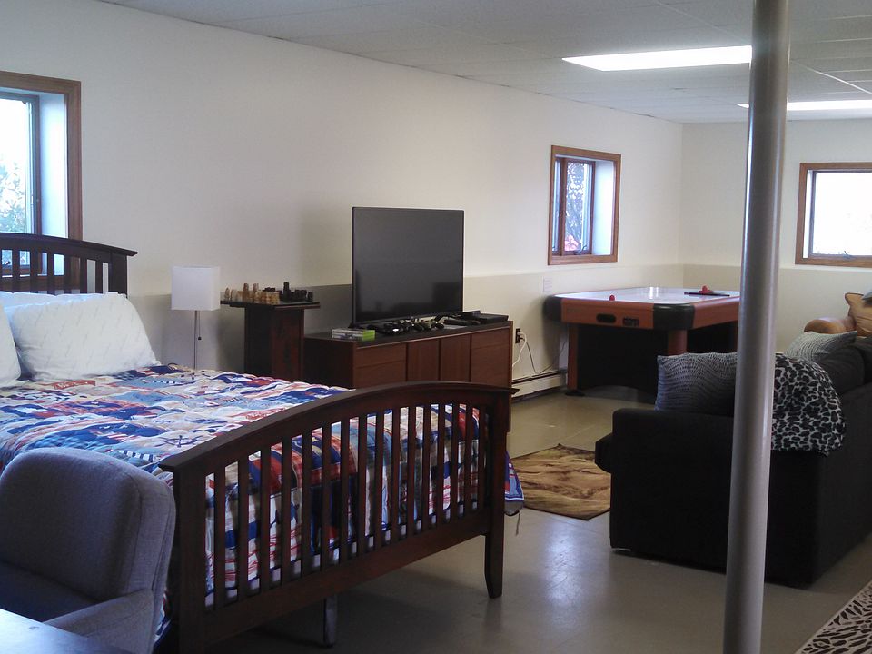Daylight Basement / Gameroom