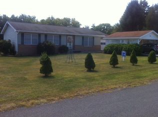 44 Riverview Dr, Petersburg, WV
