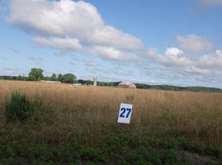 27 Wolf Bnd, East Bernstadt, KY 40729