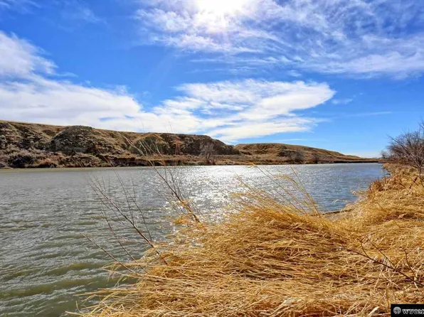 86 Running Dutchman Dr, Glenrock, WY 82637