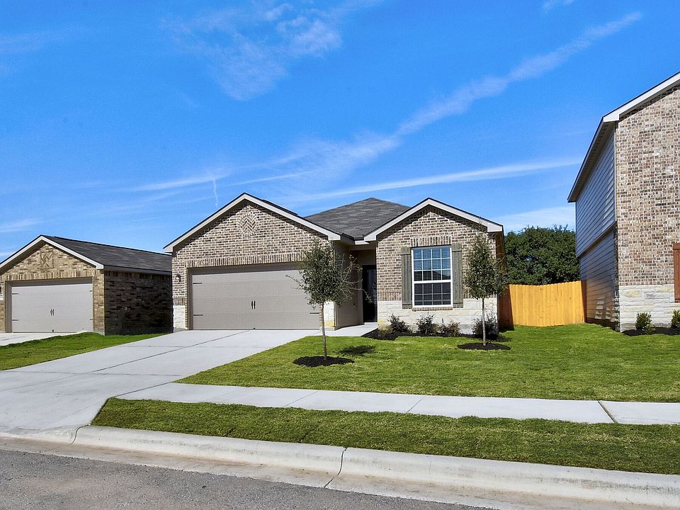 The Fannin is a charming 3-Bedroom, 2-Bath home at Liberty Parke