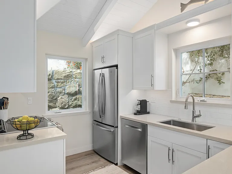 309 E Canon Perdido St — Photo 5