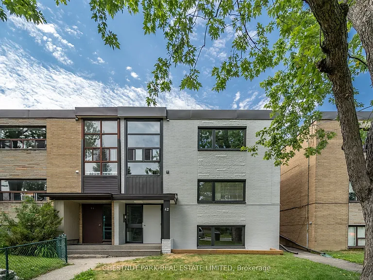 42 Cavell Ave — Photo 35