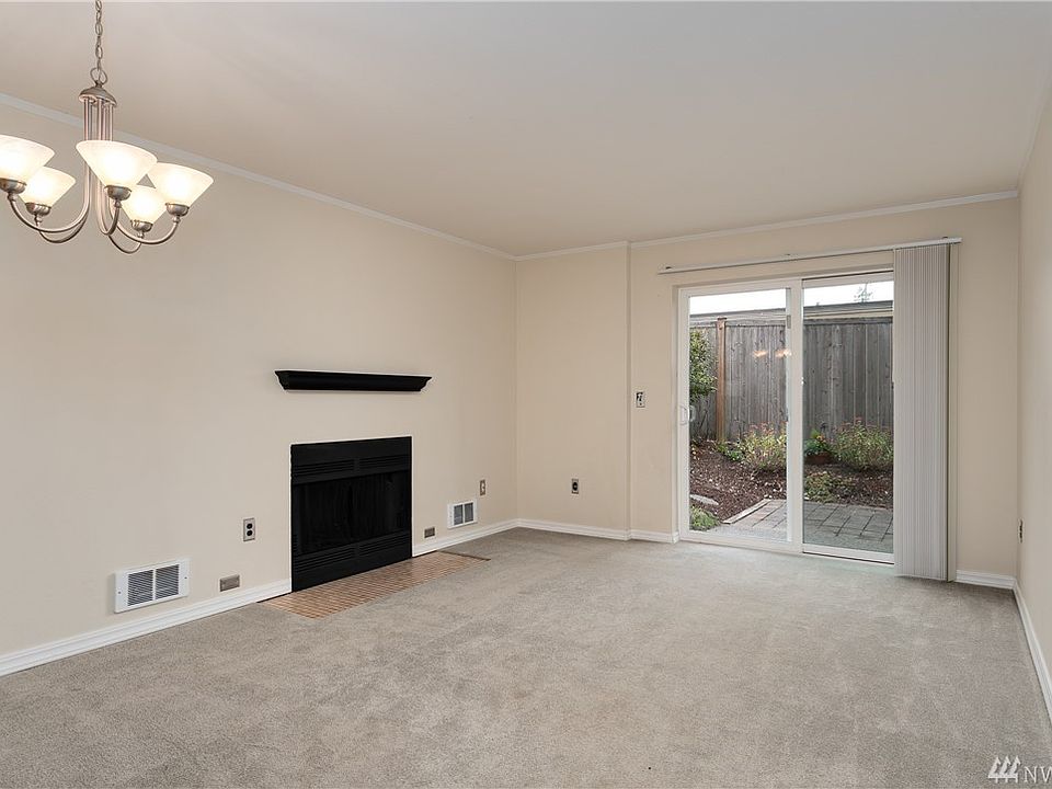 1st image of 20301 19th Ave NE APT 501