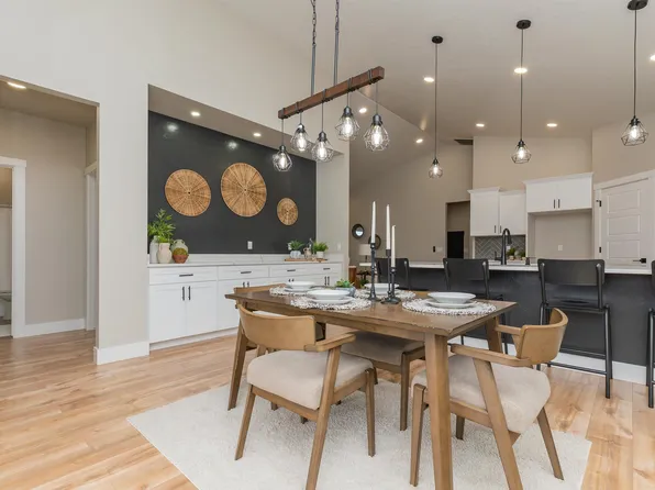 2125 Oxon St, Caldwell, ID 83605