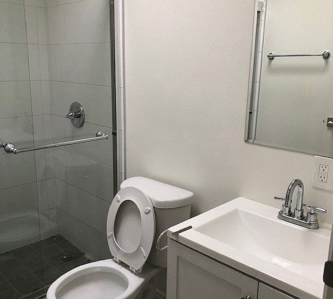 3rd image of 4505-4509 Maplewood Ave #4505-7