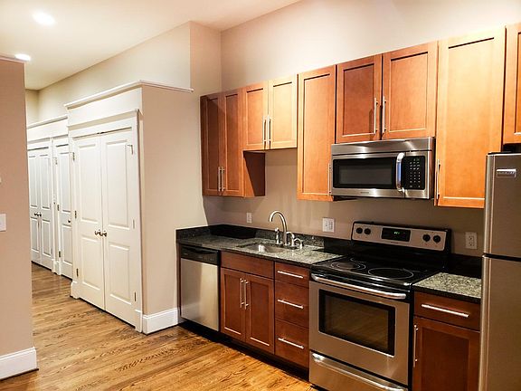 5th image of 611 S Jefferson St APT 161