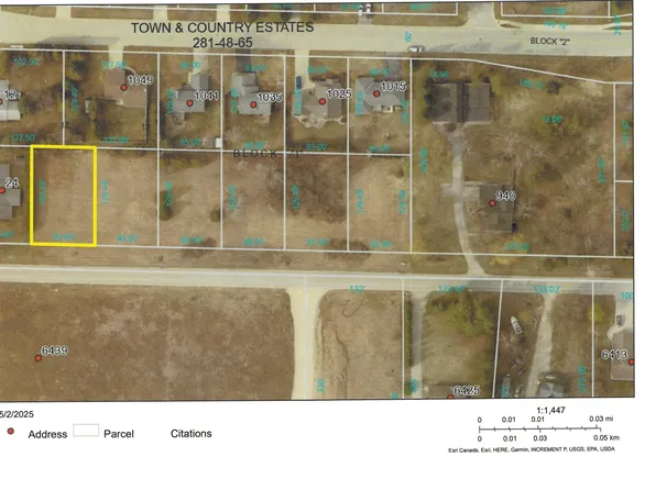 Sawyer Dr #9, Sturgeon Bay, WI 54235